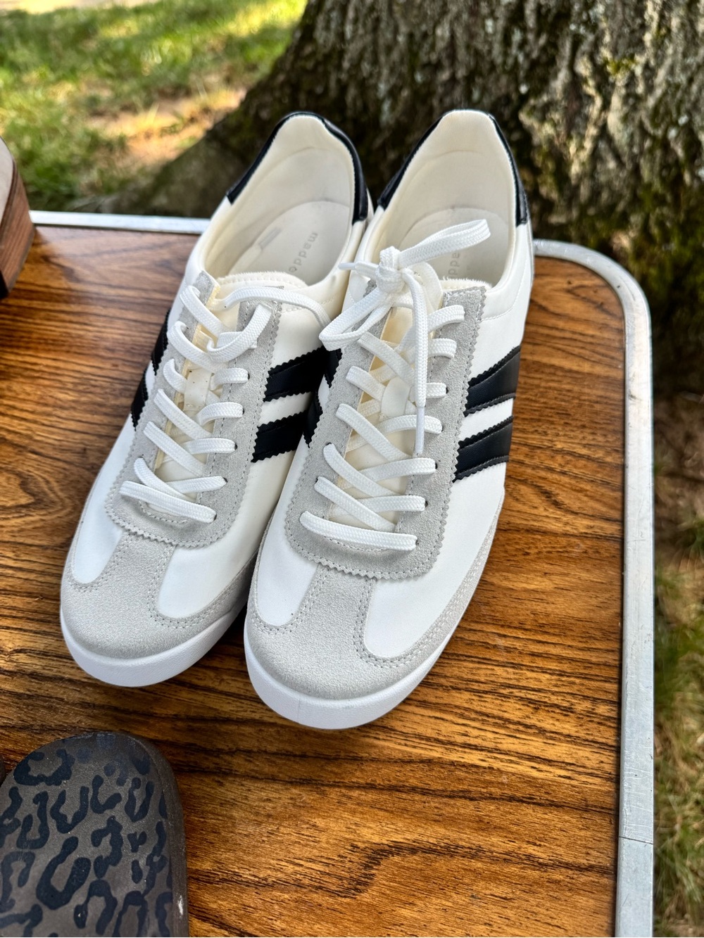 Madden Girl Classic White & Black Women’s Casual Sneakers
